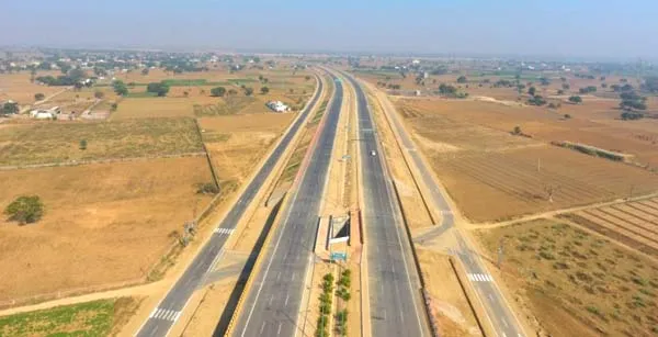 8 lane way-model